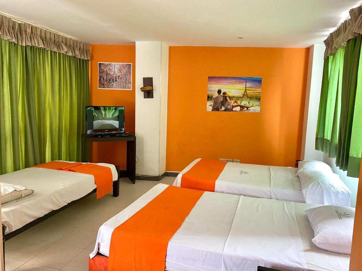 Hotel Santelmo カリ エクステリア 写真
