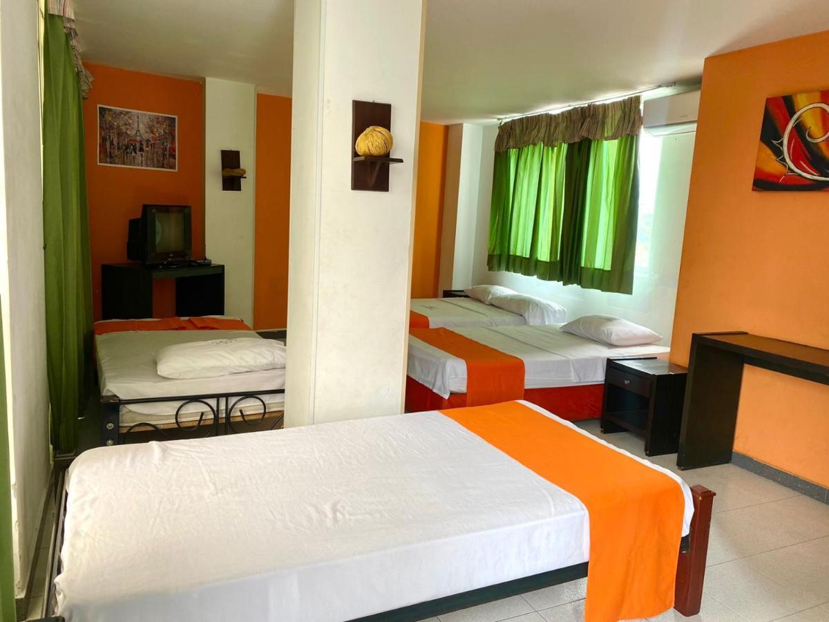 Hotel Santelmo カリ エクステリア 写真