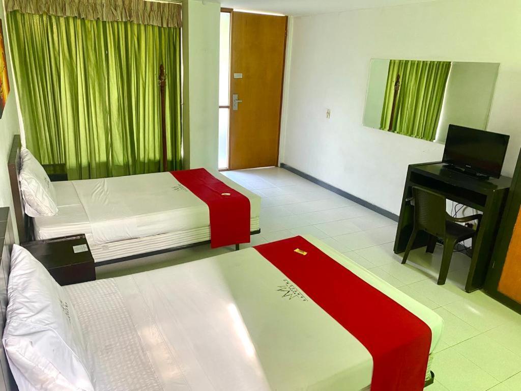 Hotel Santelmo カリ エクステリア 写真